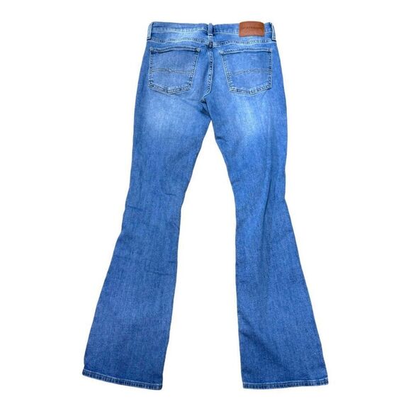 Lucky Brand Womens Distressed Flare Jeans Size 6/28R Medium Wash Blue Denim - Picture 3 of 5